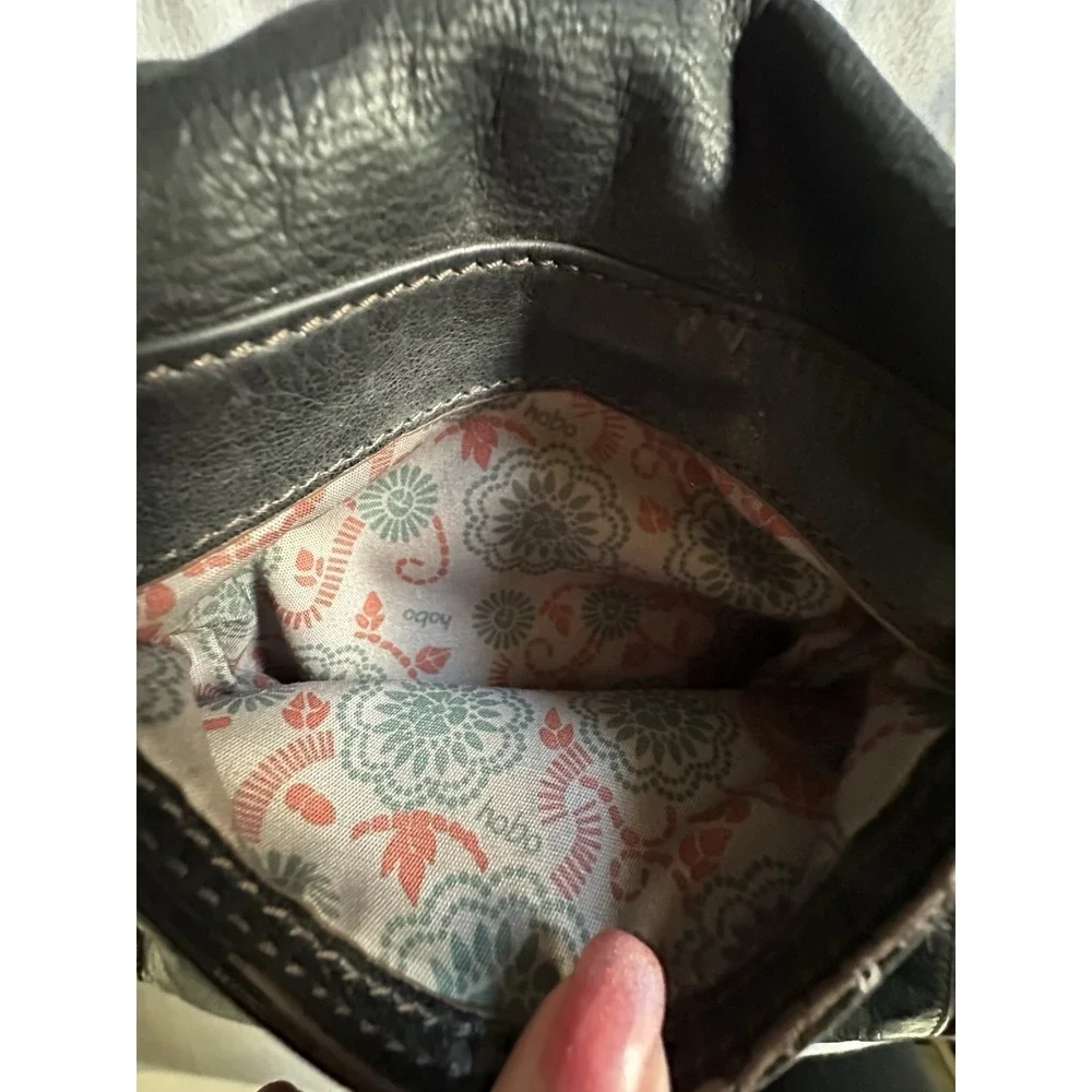 HOBO Slouchy Leather Fold Over Crossbody Purse Bag Black & Brown